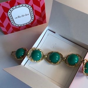 Stella & Dot ~ green & gold ~ Zinnia Bracelet